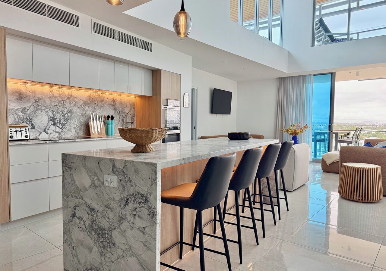 Mikrowelle, Ofen, Herdplatte, Geschirrspüler