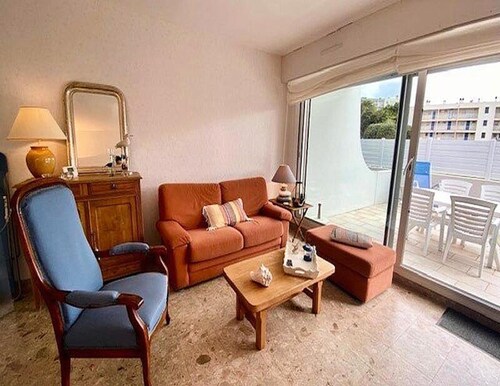 3 Rooms for 4 People