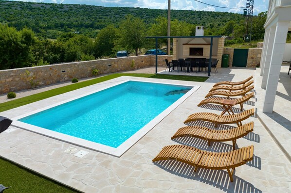 Villa | Pool | Indoor pool, outdoor pool - Krusevo Pool Villa For 10 (Obrovac)