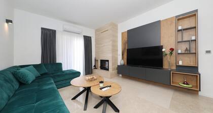 Krusevo Pool Villa For 10