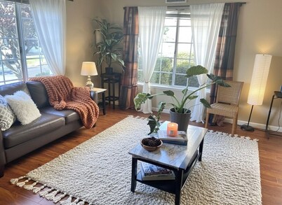 Warm & Cozy Private Room Peaceful CA Stay