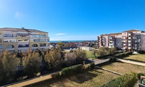 Khuôn viên nơi lưu trú