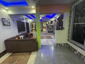 Imagen sin descripción, 3 de 20, botón