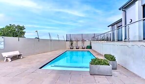 Uklassifisert bilde, 2 av 24, knapp