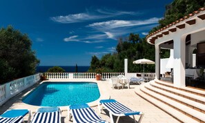 Unclassified image, 2 of 3, button - Villa Maeso (Alayor)