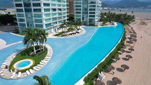 Pool - Oceanfront Peninsula PtoVallarta/3BR• (Puerto Vallarta)