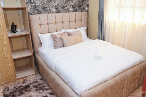Cozy 1 Bedroom Retreat Near Hyrax Hii and Hyrax Hill Meuseum.