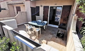 Outdoor dining - Villa in France 100m From the Beach (Leucate)