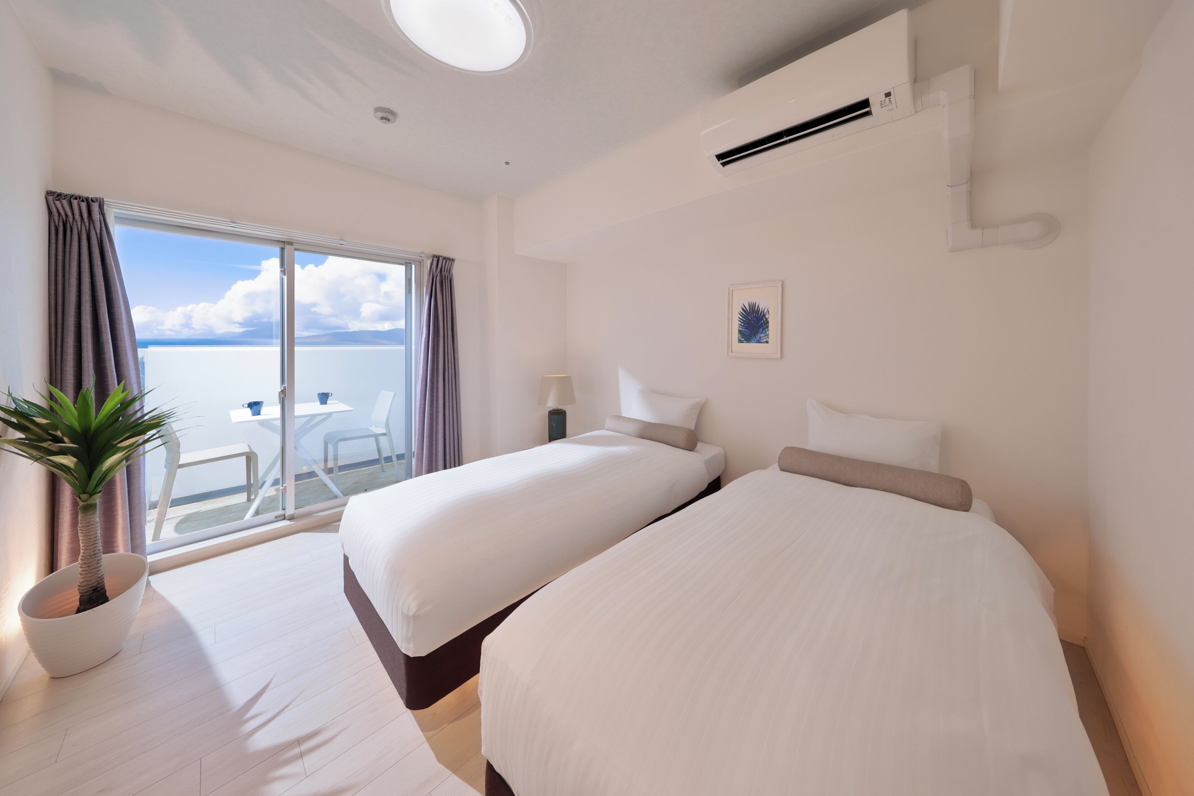 Rideaux occultants, chambres insonorisées, Wi-Fi gratuit