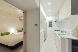 Executive Condo, Balcony, Resort View