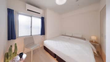 Blackout curtains, soundproofing, free WiFi