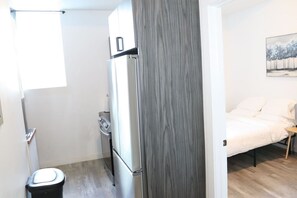 Interior - Budget 1BR for 2 Guests in Pavonia (Jersey City)