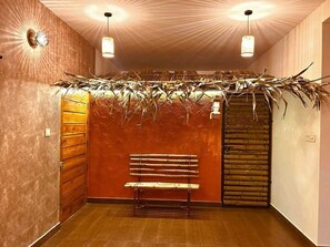 Unclassified image, 2 of 22, button