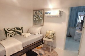 Condo, 1 Bedroom, Smoking, Terrace - Prime World District Condo (Lapu-Lapu)