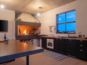 Villa | Private kitchen - Beautiful Villa for 6 Near Zadar Beach (Zadar)