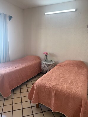 3 bedrooms, WiFi, bed sheets - Casa Serena | Peaceful & Cozy Home Near Everything (Mazatlán)