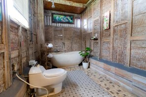 Bathroom - Room-deluxe Room With Pool View at Ubud (Ubud)
