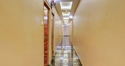 Super Townhouse NK Vivanta Luxury Rooms