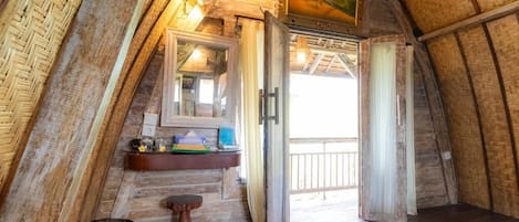 Bungalow, 2 Bedrooms, Smoking | Interior