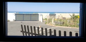 Interior - Ty mouss' the tiny house with sea view and beach front Plozévet (Plozévet)