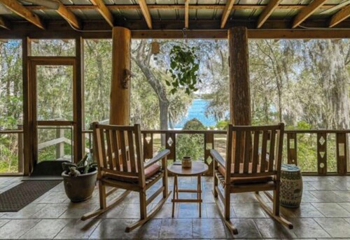 A unique vacation resort- former Florida Governor’s family estate lake house