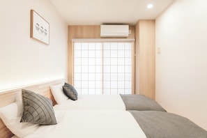 Basic Condo, 1 Bedroom, Non Smoking | Free WiFi, bed sheets - b&Kuromon 3 (Osaka)