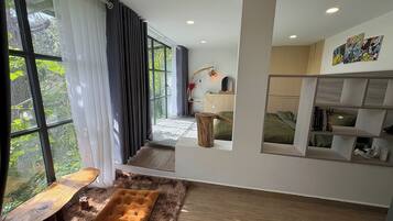 Luxury House, Mountain View