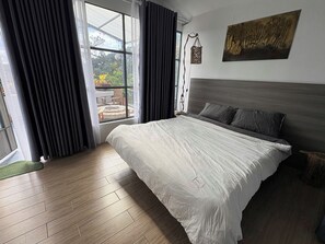 Luxury House, Mountain View | Individually decorated, individually furnished, laptop workspace - Gió Homestay Villa (Da Lat)