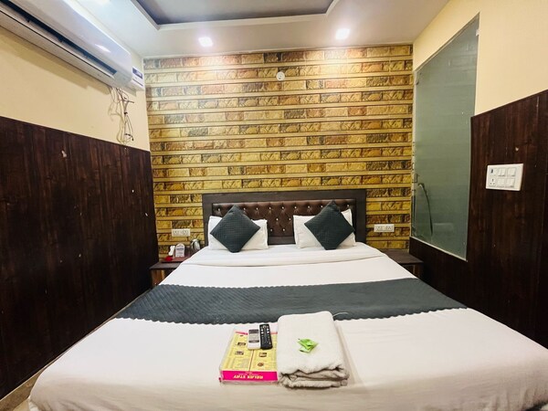 Hotel Relax Stays - Ghaziabad