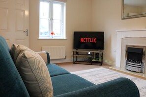 Living area - 3 Bed Home - Exeter<br>(New photos coming soon!) (Exeter)