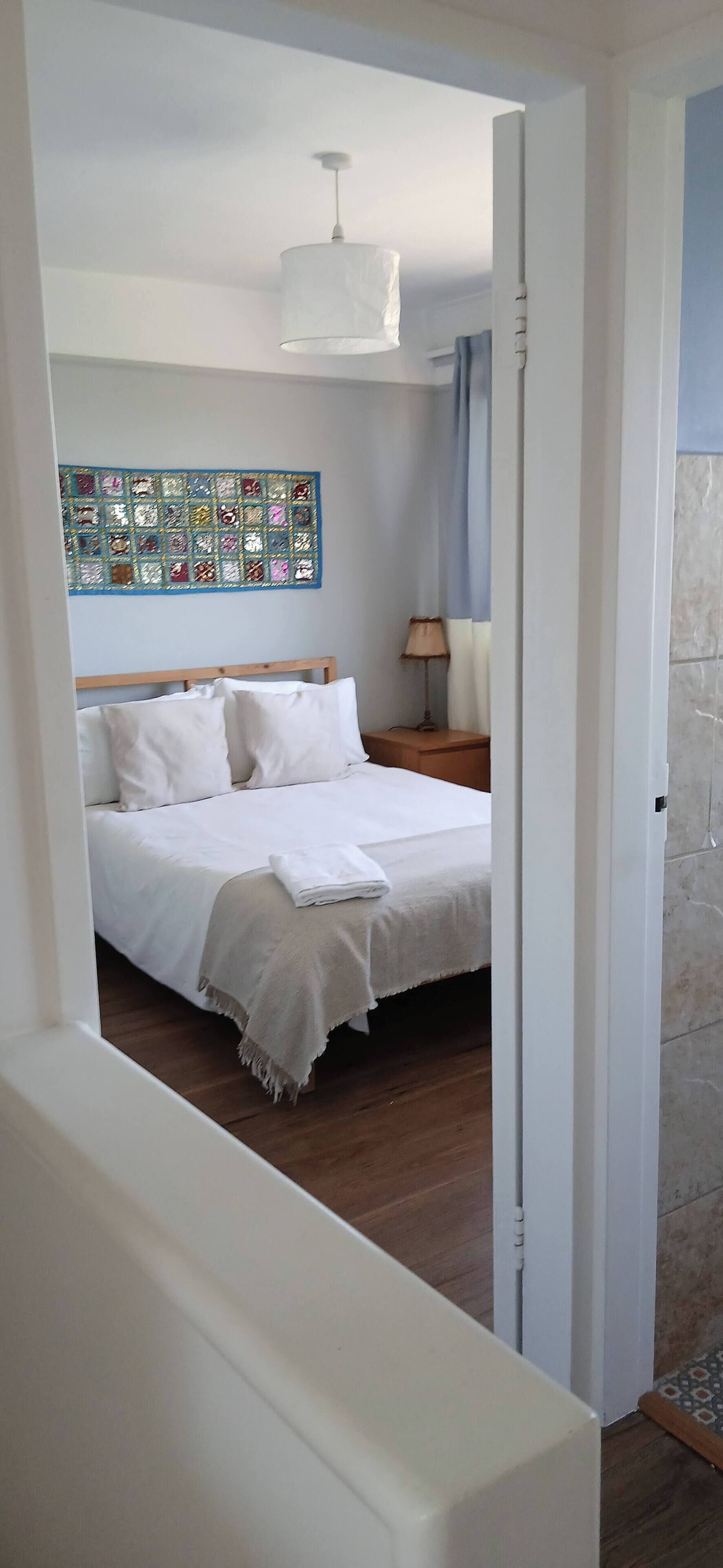 2 bedrooms, iron/ironing board, Internet