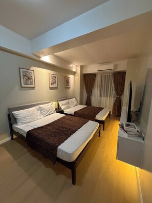 1 bedroom, Internet, bed sheets, wheelchair access - The Luxe Forbeswood BGC (Taguig City)