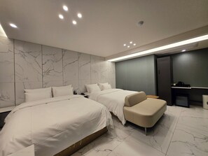 Family Twin | Bureau, Wi-Fi gratuit