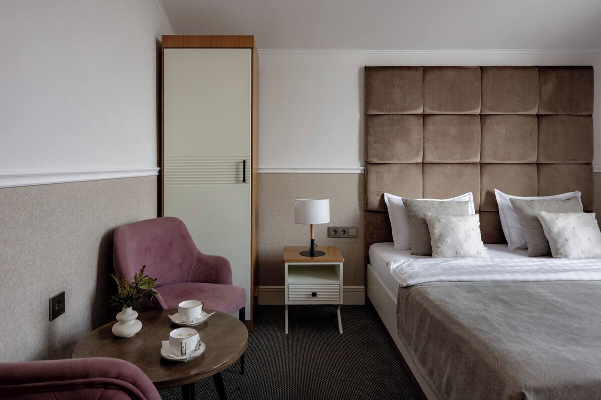 Comfort Double Room, Balcony, Mountain View | In-room safe, WiFi (free)