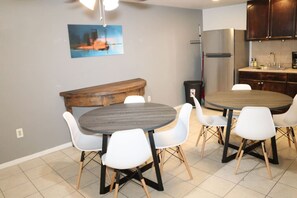 Dining - Gorg 2BR/1BA in Pavonia (Jersey City)