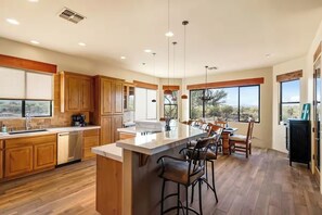 Fridge, microwave, oven, stovetop - Tranquil AZ Mountain View Oasis • Pool & Fire Pit (Scottsdale)