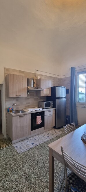 Nicht klassifiziertes Bild, 5 von 16, Schaltfläche