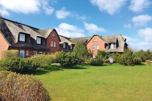 Exterior - Charming country house style under thatch (Keitum)