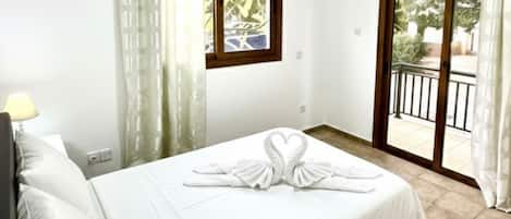 2 chambres, fer et planche Ă repasser, Wi-Fi gratuit, draps fournis