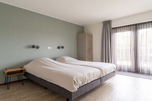 3 bedrooms, free WiFi, bed sheets - Apartment in Hollum with swimming pool (Hollum)