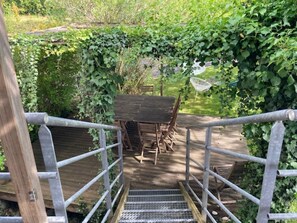 Property grounds - Attractive architect-designed house in a village near Bayonne. (Mouguerre)