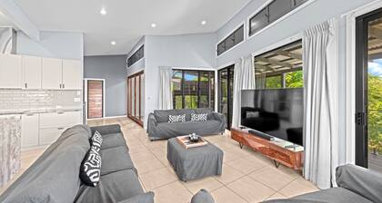 Family-Sized Retreat with Private Garage