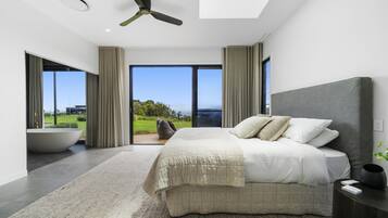 4 bedrooms, Internet, bed sheets