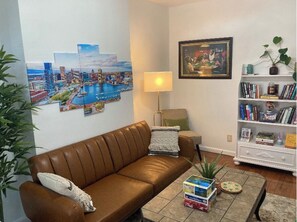 Smart TV - Patterson Park Gem, Walk Everywhere (Baltimore)