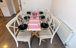 House, 5 Bedrooms, Smoking | Dining room - Charming 5-bedroom Townhouse in Central Gloucester (Gloucester)