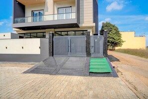 House | Reception - Collection O Zeta I Noida (Greater Noida)