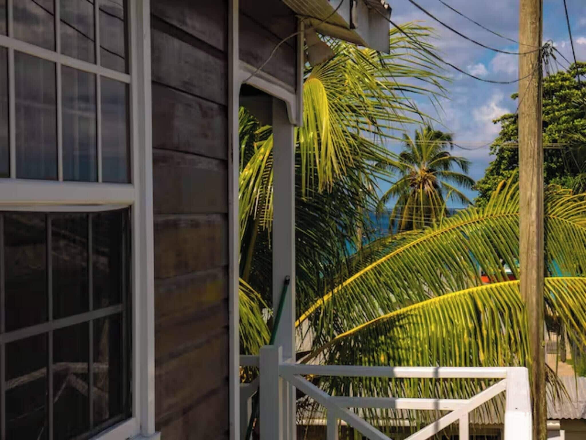 Maison, 2 chambres, balcon, vue jardin | Enceinte de l’hébergement