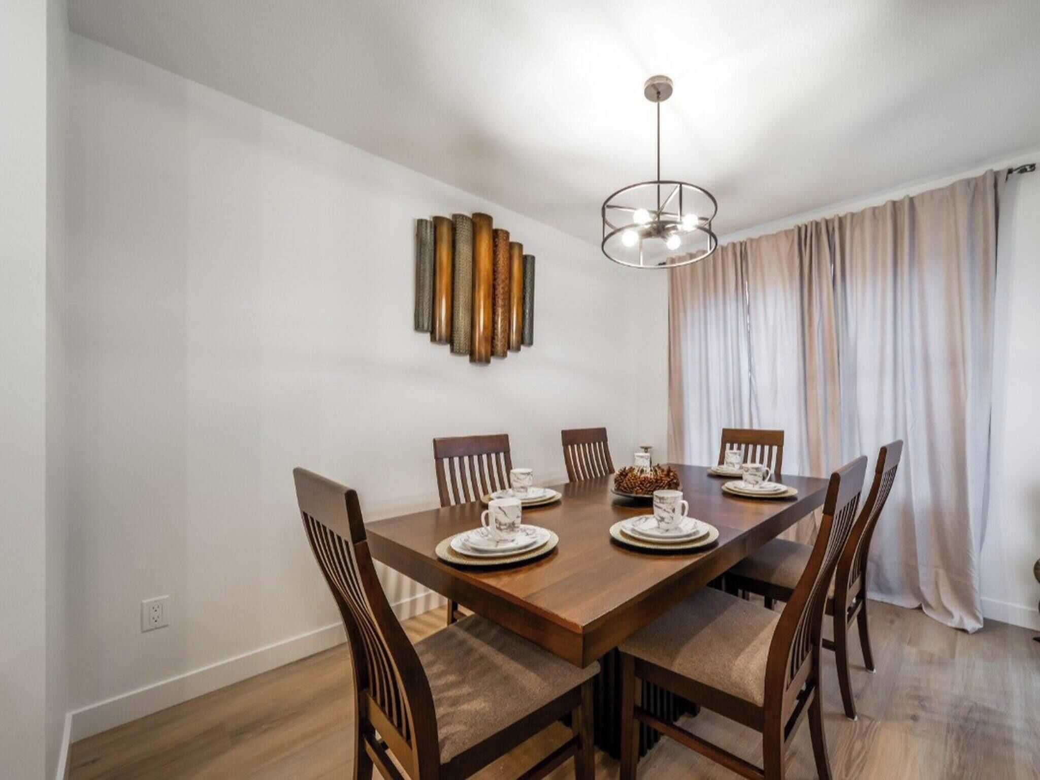 House, 3 Bedrooms | Dining room