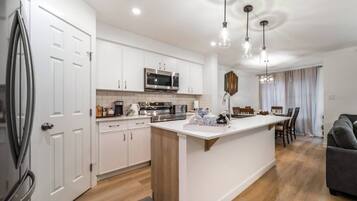 House, 3 Bedrooms | Interior