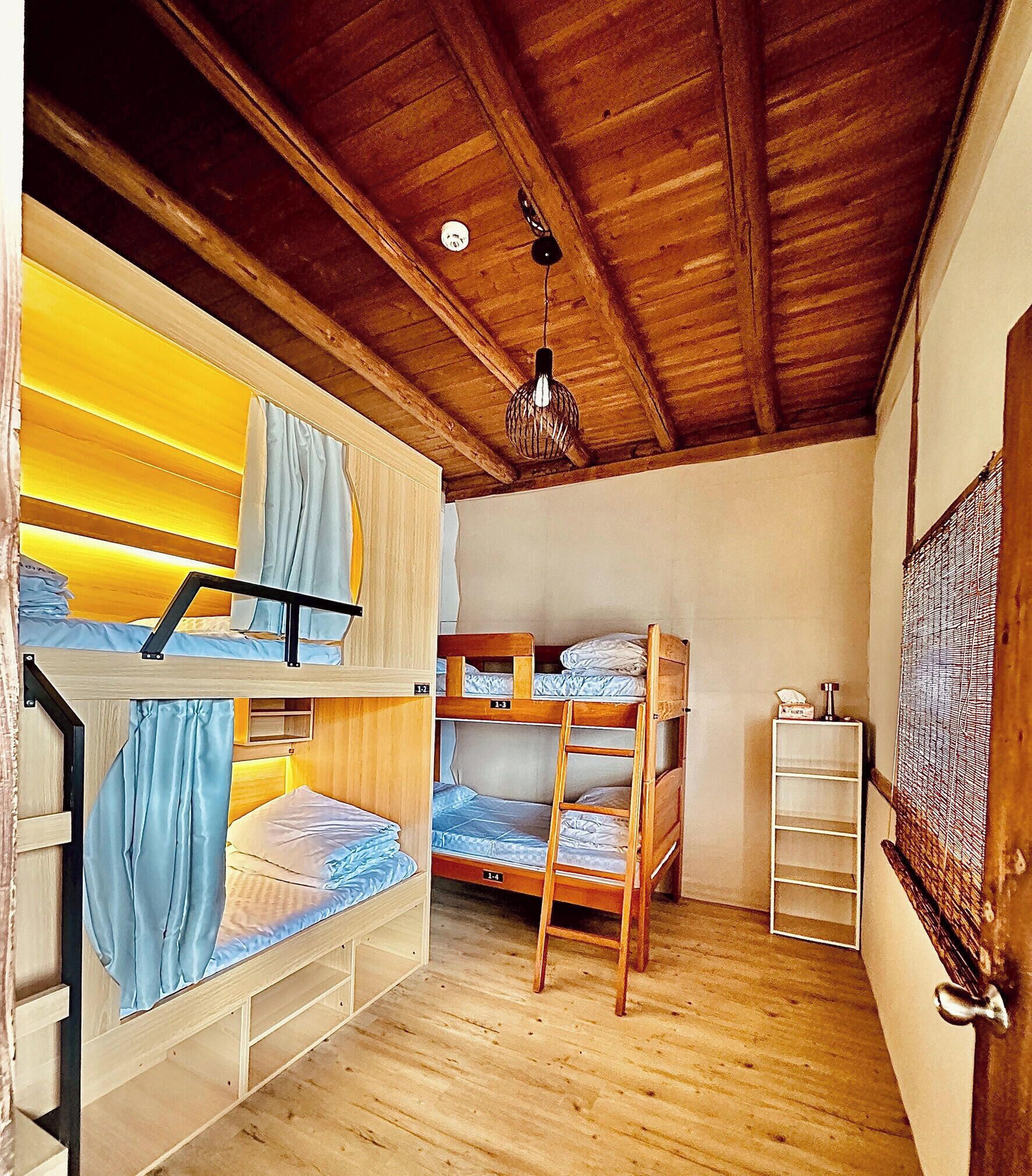 Dormitorio compartido económico